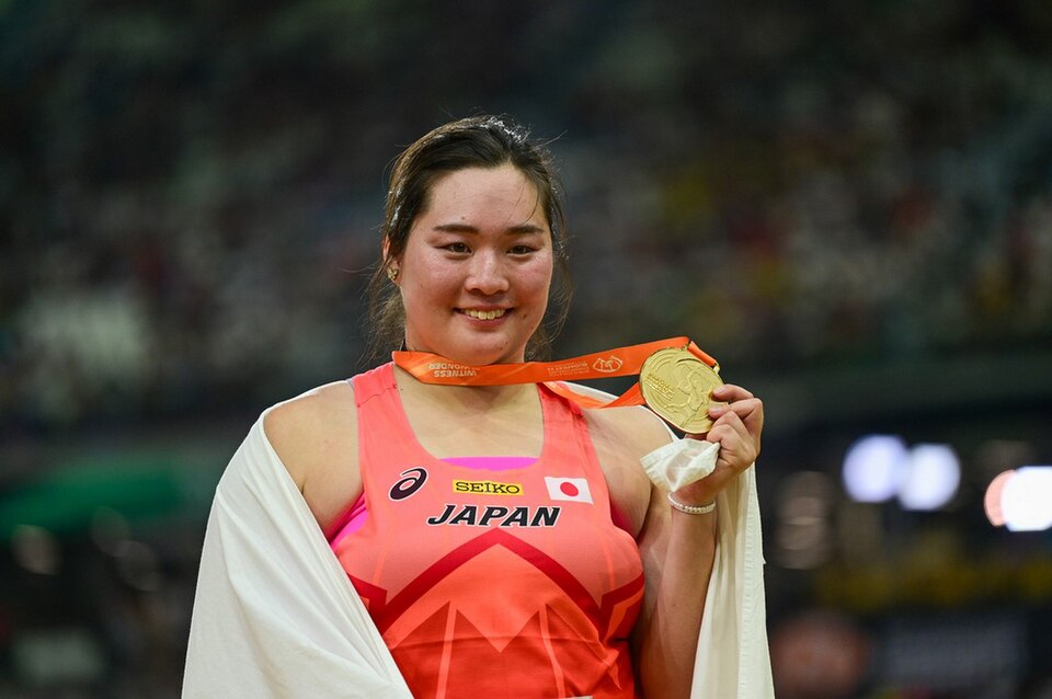 Haruka Kitaguchi competing in the javelin